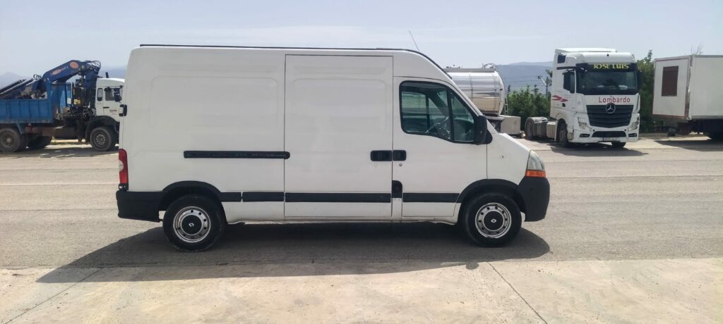 RENAULT MASTER FURGÓN 2.5 DCI 120 CV