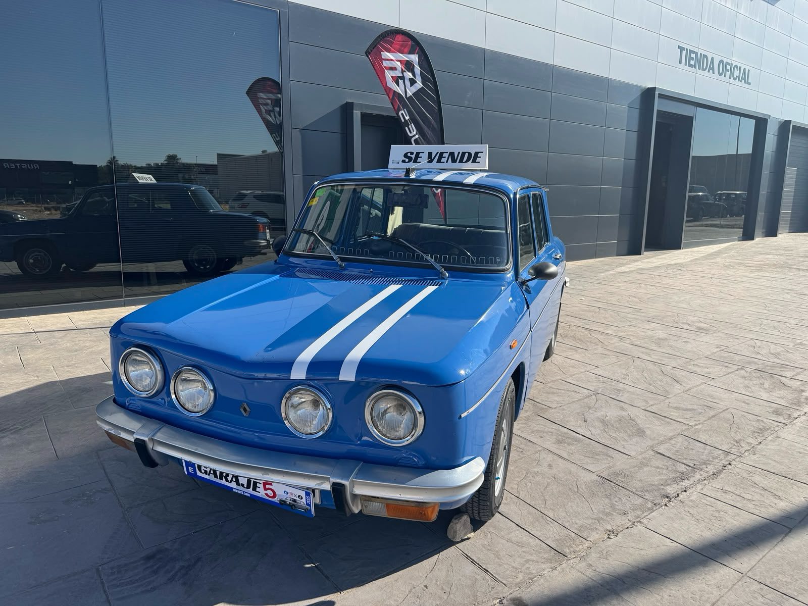 Clásico Renault 8 1975