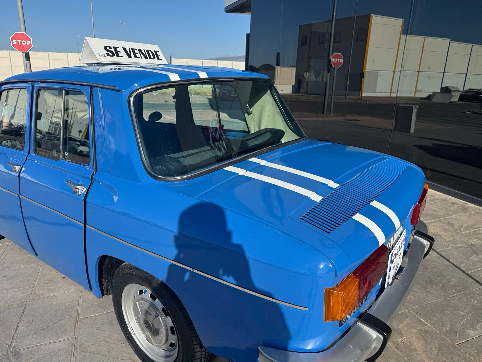 Clásico Renault 8 1975