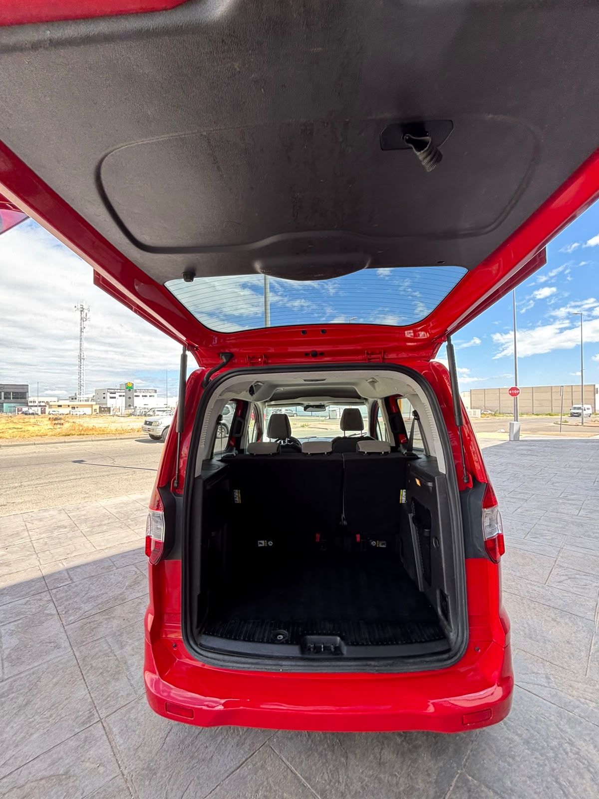 FORD TOURNEO COURIER 1.0 ECOBOOST TITANIUM